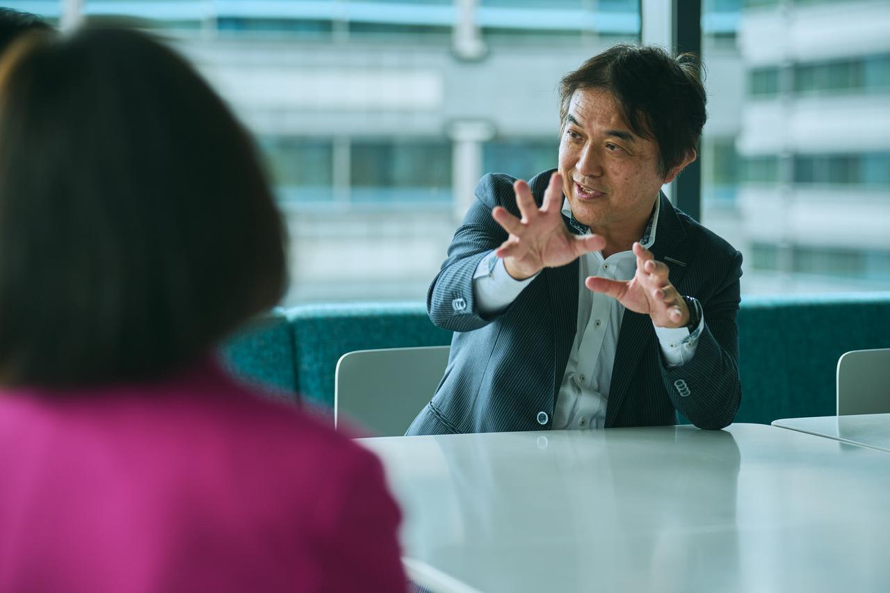 画像: 福島真一郎氏（日立製作所 デジタルシステム&サービス統括本部 経営戦略統括本部 Lumada & AI戦略本部 Lumada Collaboration LIHT Director 日立認定デザインシンキング・イニシアティブ（プラチナ））
