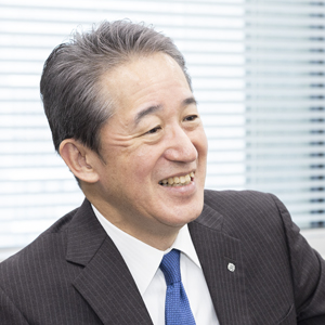 画像1: エグゼクティブの生成AIの使い方
【第3回】日立製作所 執行役専務 長谷川雅彦の活用術（後編）