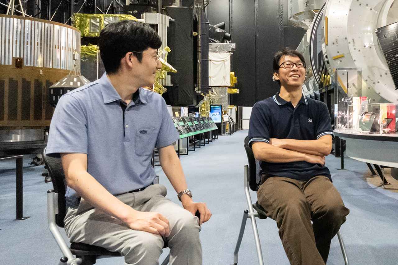 画像: スピード感や研究現場の熱量など日本とは異なる雰囲気に驚いたと話す小澤さん