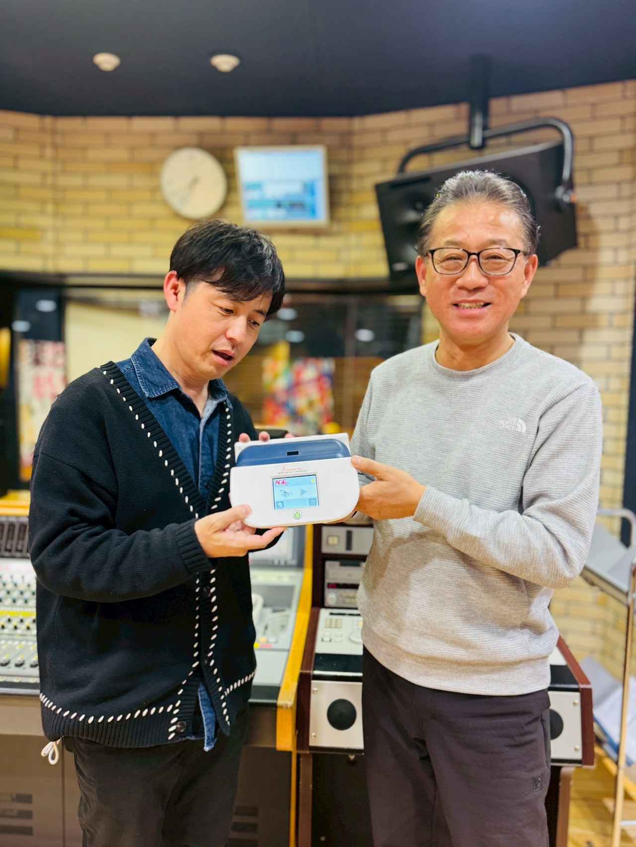 画像3: 日曜6時15分からは「U.K.とヒロの世のため後のためラジオ」。