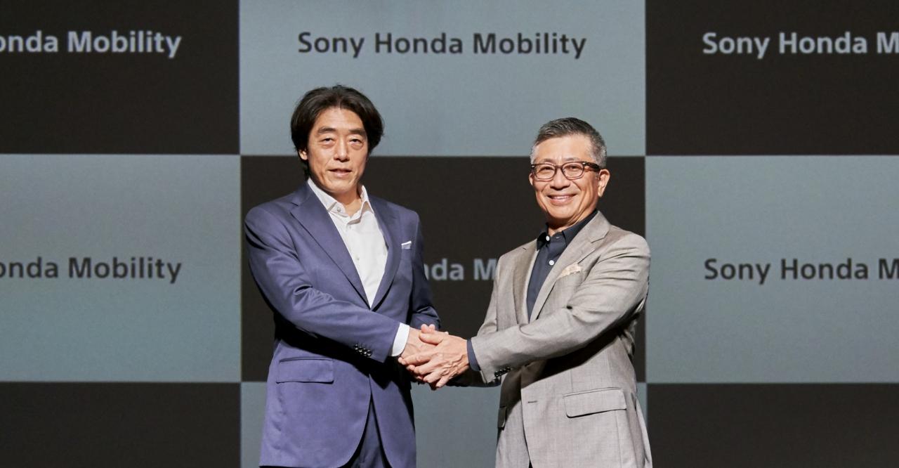 画像: 水野泰秀会長兼CEO(右)と川西泉社長兼COO(左)。ソニーとホンダの組み合わせには世界が注目している。