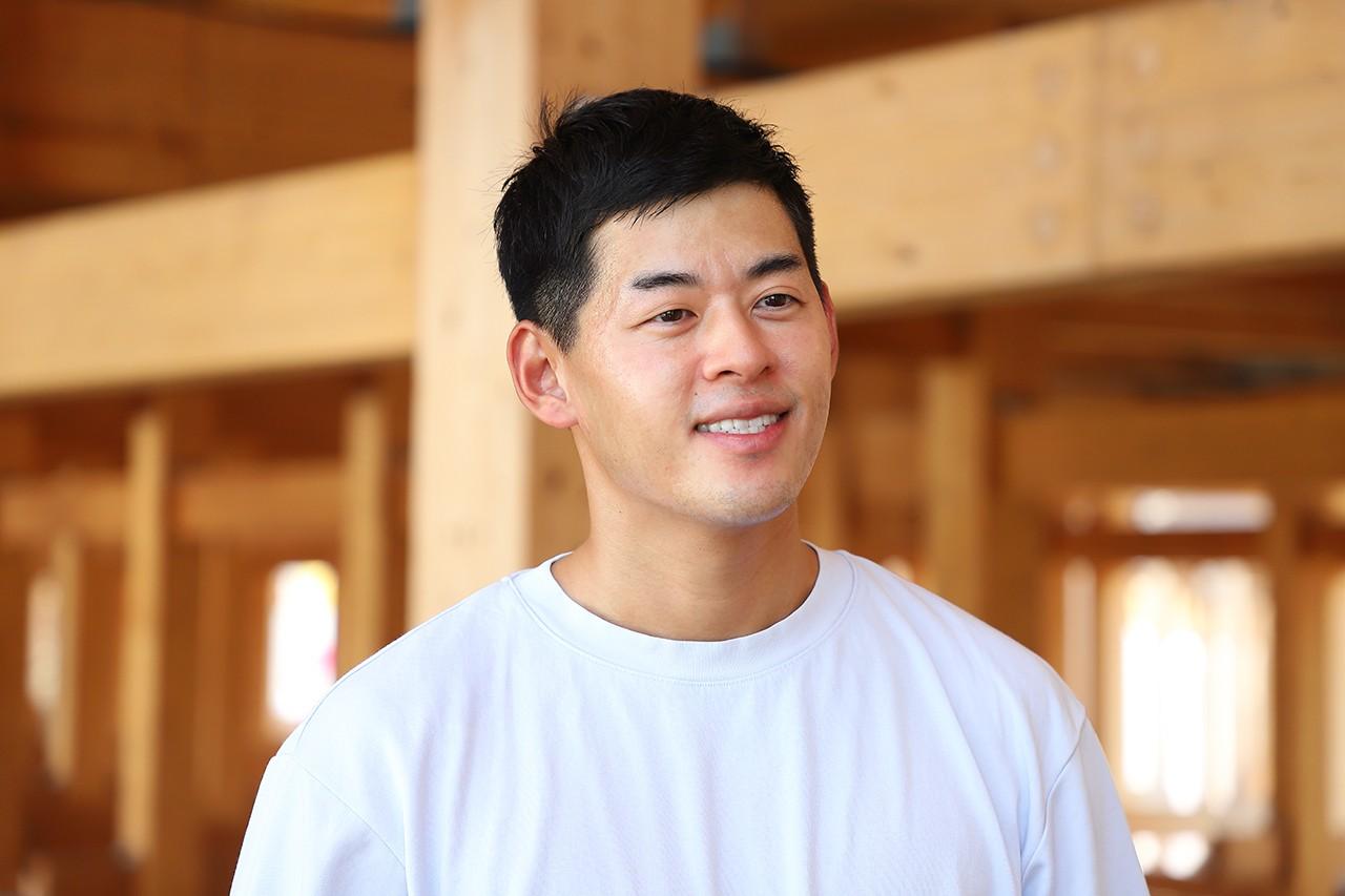 画像: ソリューション本部 開発部門 eモビリティ事業グループ 村井玲央