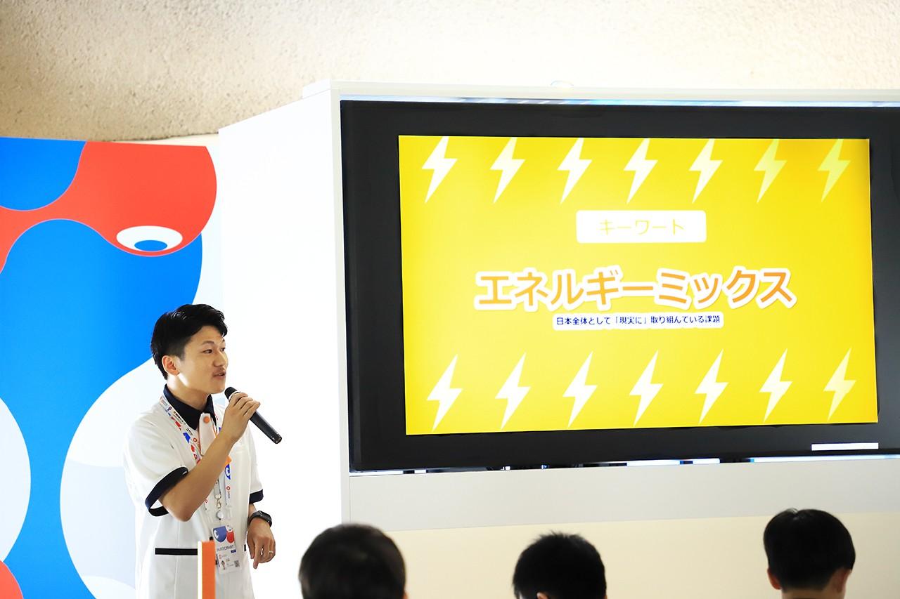 画像: 先生として前に立つ北村さん