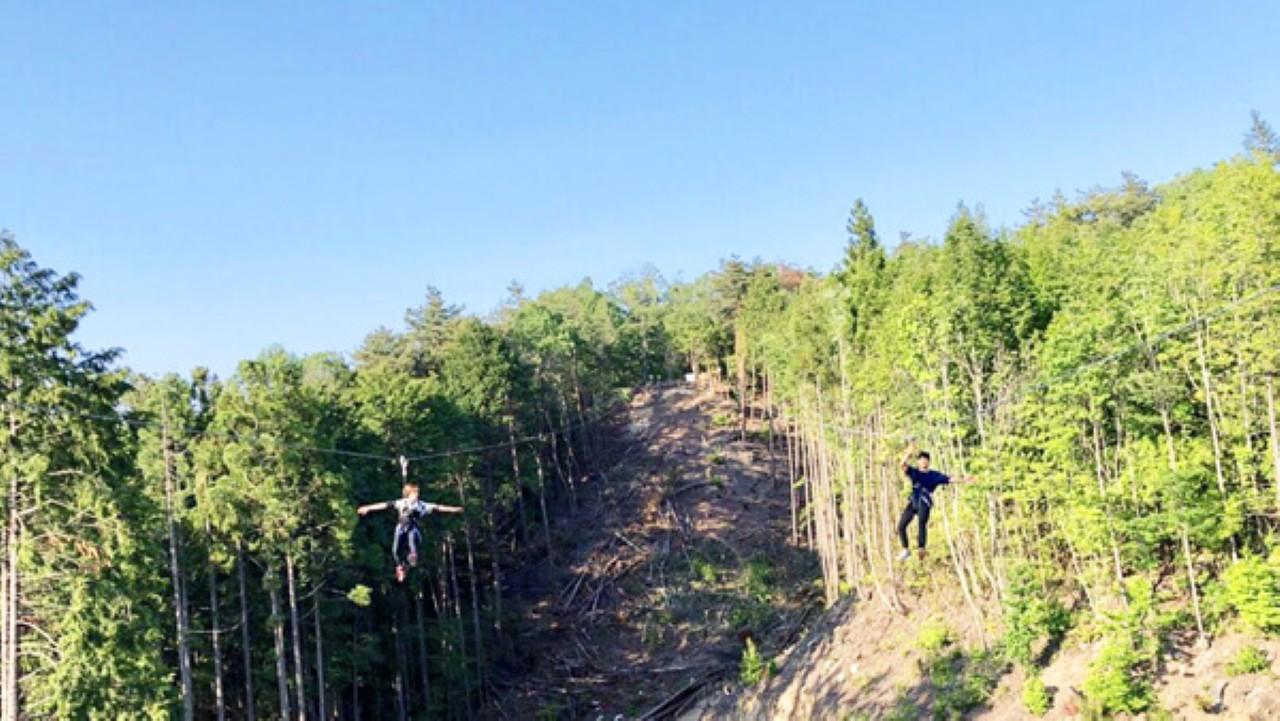 画像: 「ペアジップライン」の様子
