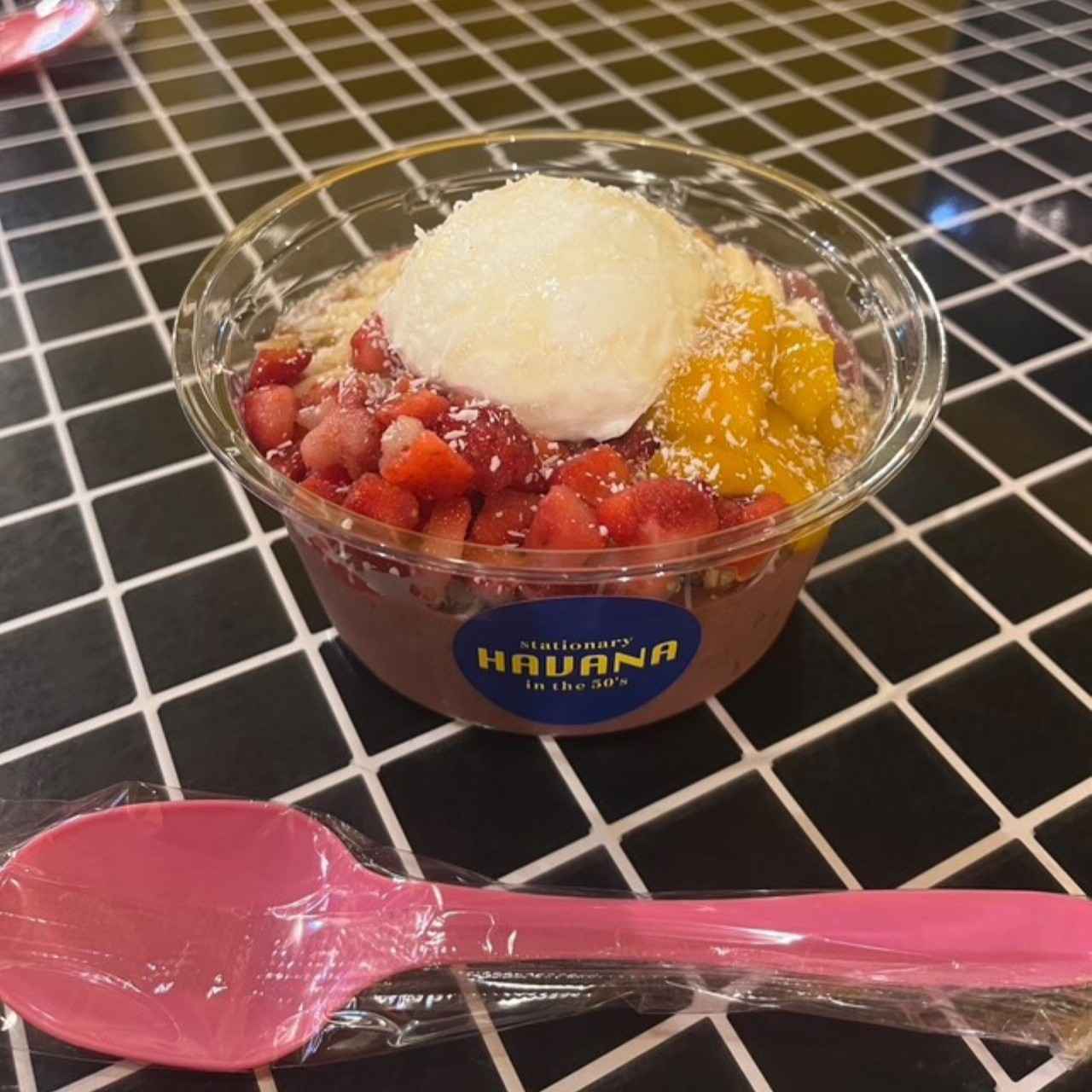 画像1: 【丸太町】Havana|カスタム自由なアサイーボウルを深夜1時まで楽しめる