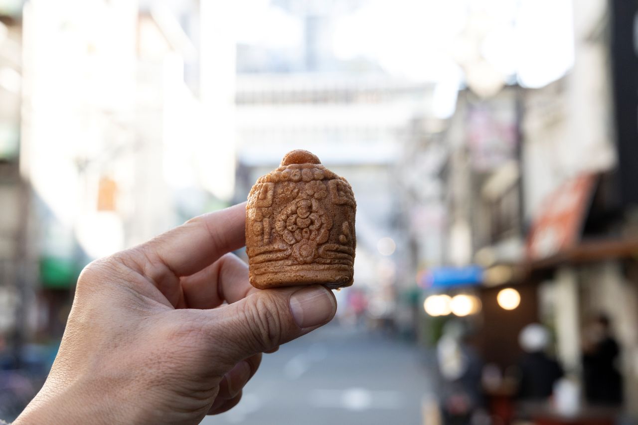 画像: 釣鐘まんじゅう 179円