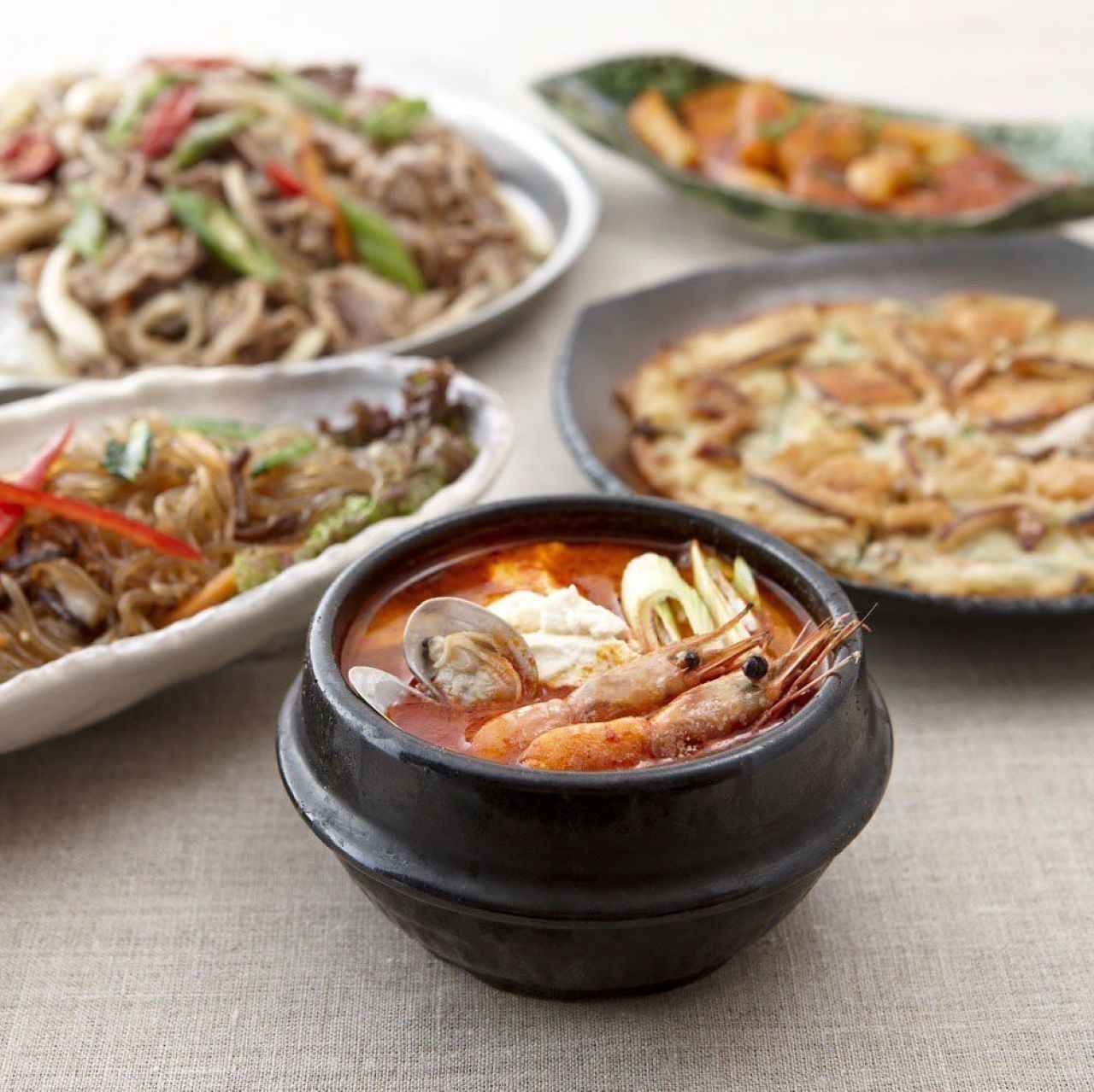 画像1: チャンチ|秘伝の味と自家製豆腐のスンドゥブが神ウマな韓国レストラン