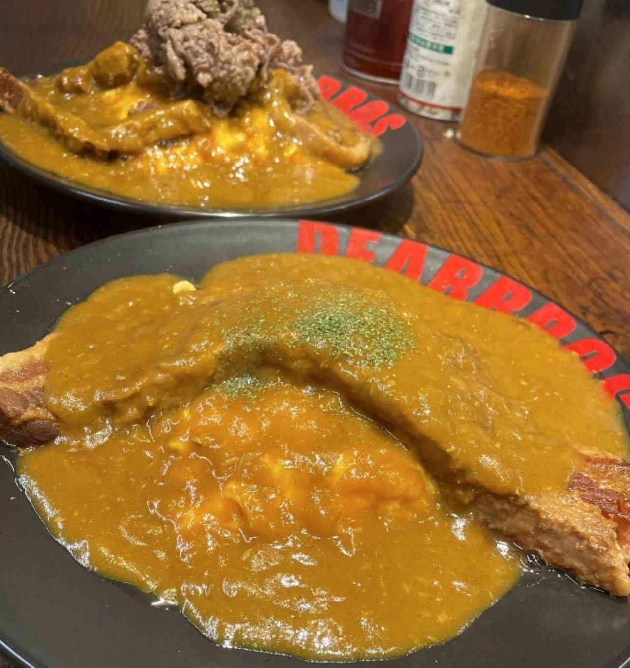 画像2: 11.【難波】ディアブロ｜名物角煮も激ウマな1kg超えのオムライス