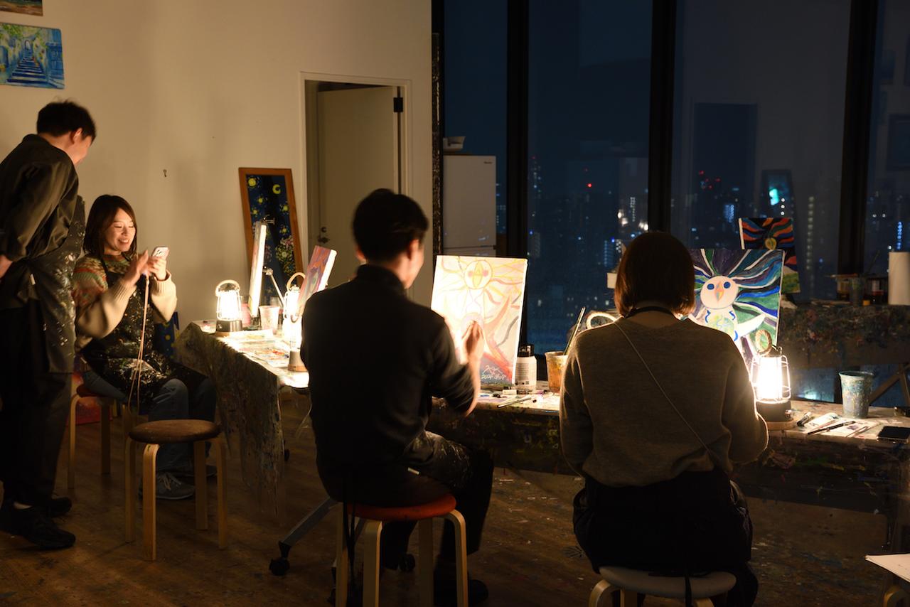 画像: ワインを片手にアート体験！「Artbar Osaka」でクリエイティブなひとときを