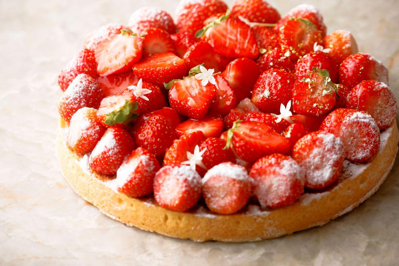 画像1: 真っ赤ないちごにときめく冬。フォーシーズンズホテル京都で楽しむ、贅沢ストロベリースイーツ