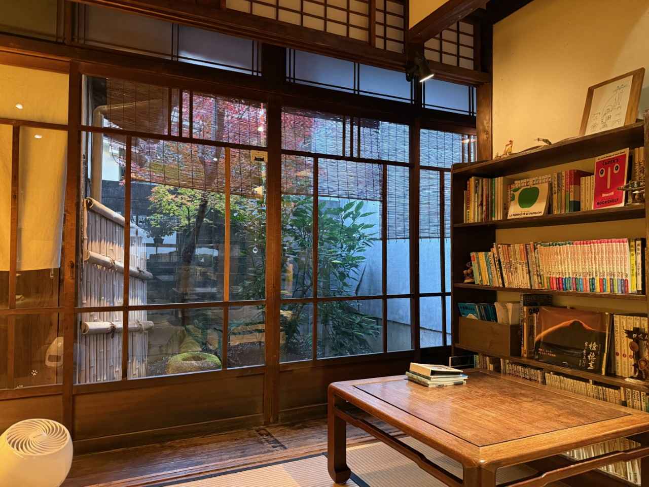 画像5: 古書と茶房 ことばのはおと｜静かに本の世界に浸れる、京町家のブックカフェ