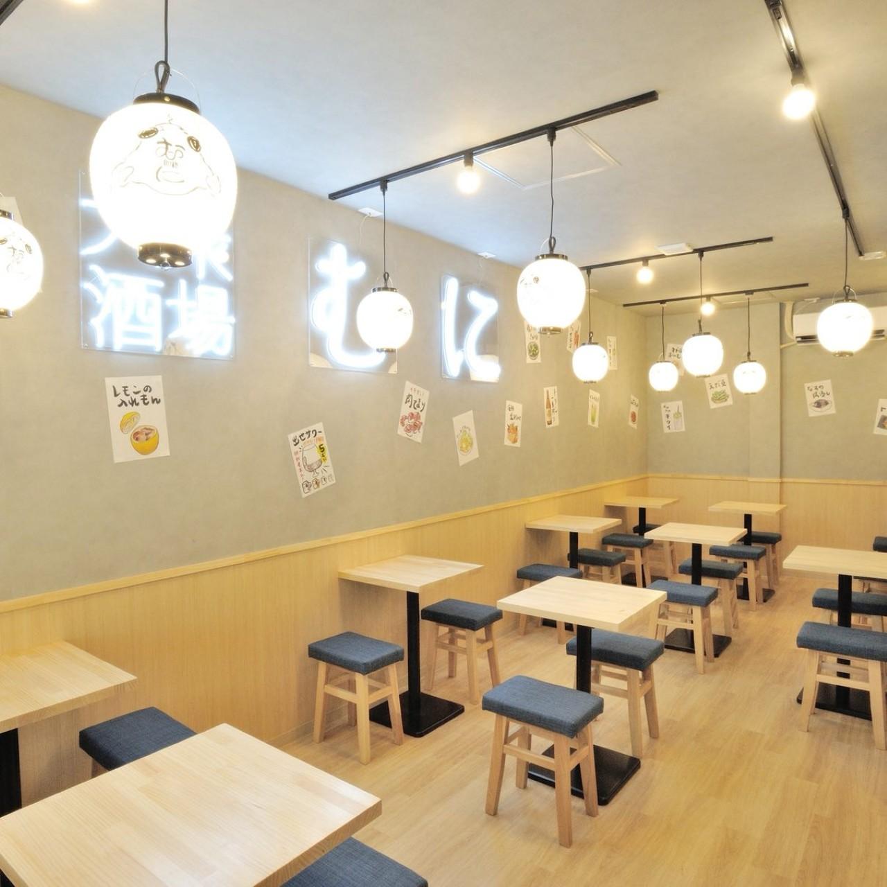 画像: 2階テーブル席