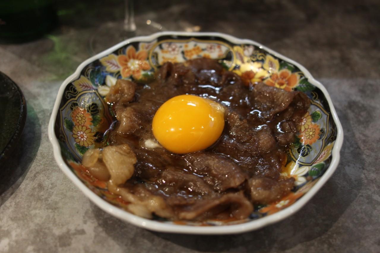 画像: 「ひとくちすき焼き」880円