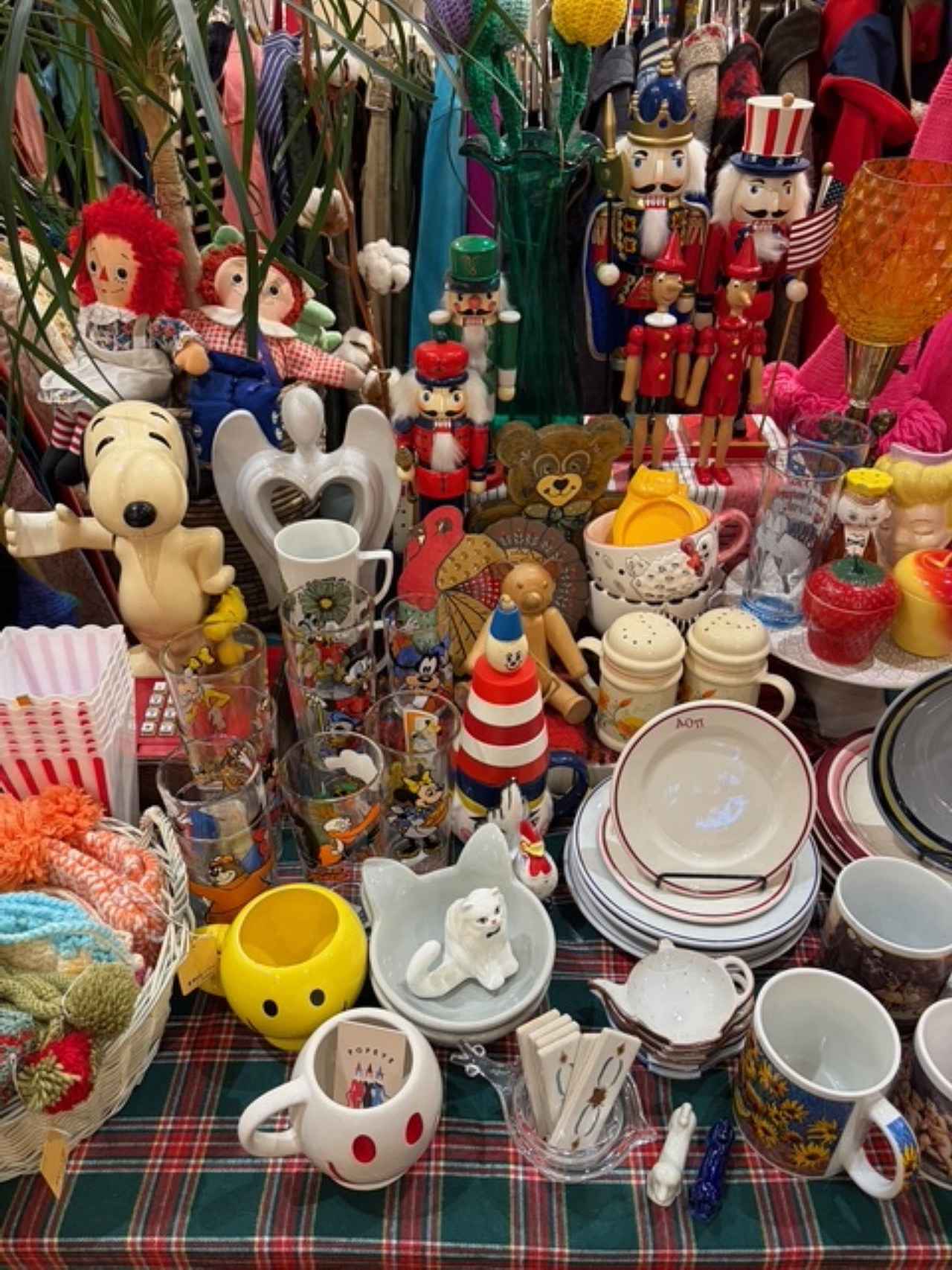 画像9: 中崎町の古着屋5選。アートとファッションの発信地で、自分だけの一着に出会う