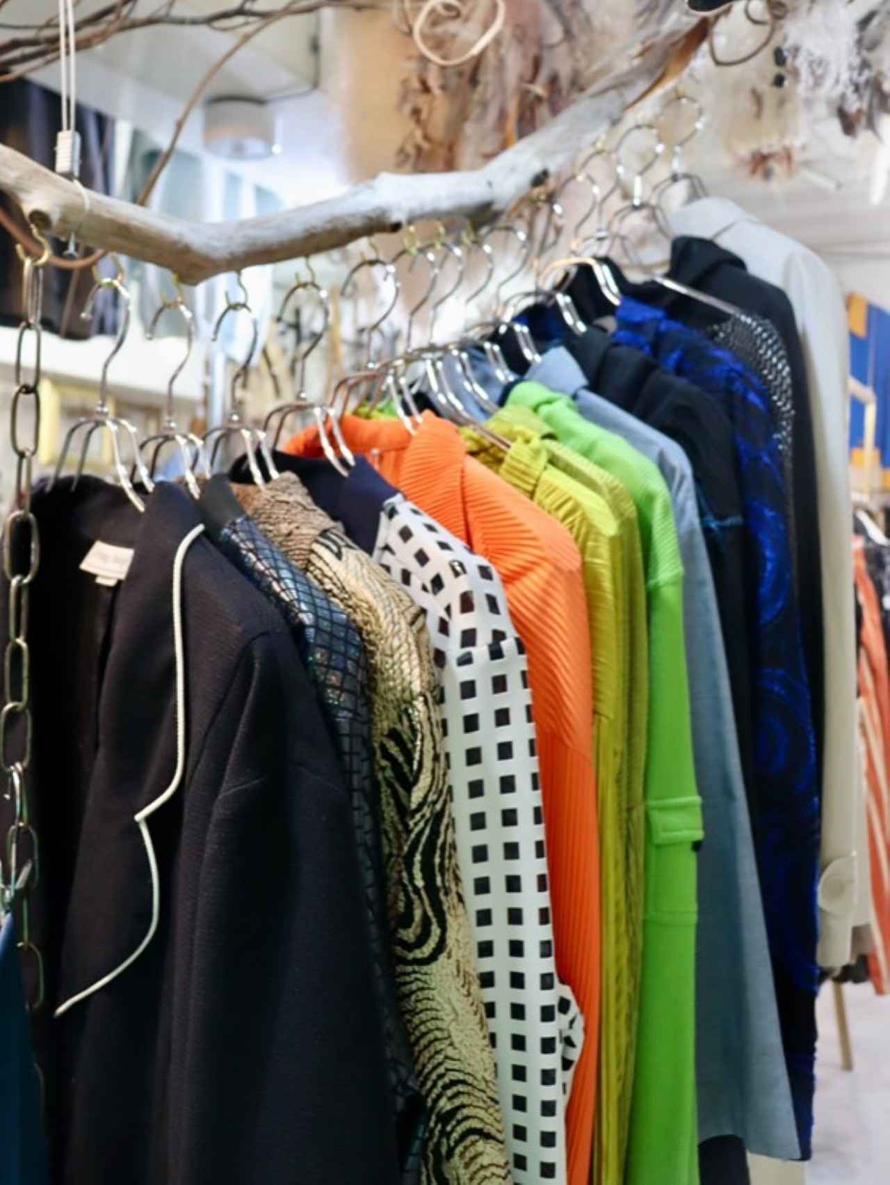 画像12: 中崎町の古着屋5選。アートとファッションの発信地で、自分だけの一着に出会う