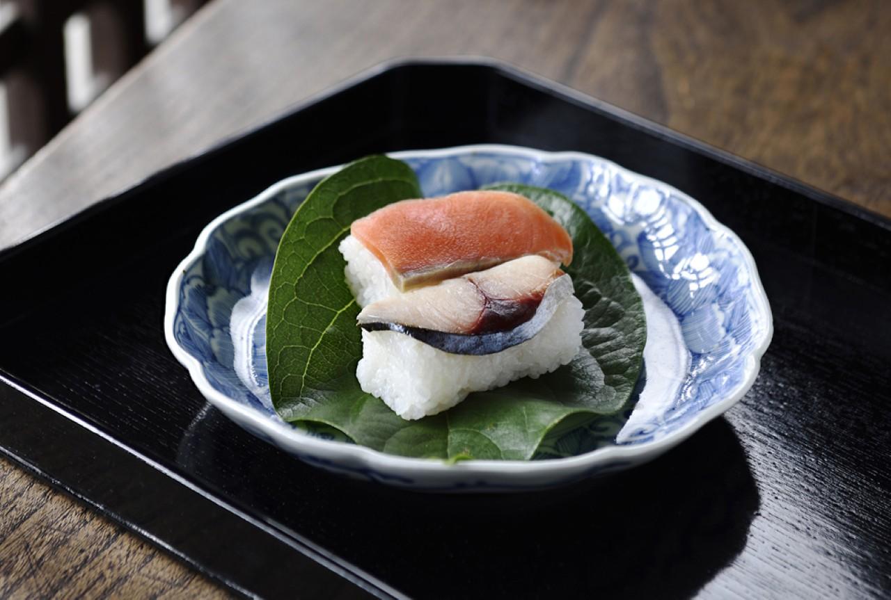 画像: ⑩柿の葉すし本舗たなか｜充実のメニューに手厚いサービスも嬉しい！ 郷土料理の老舗