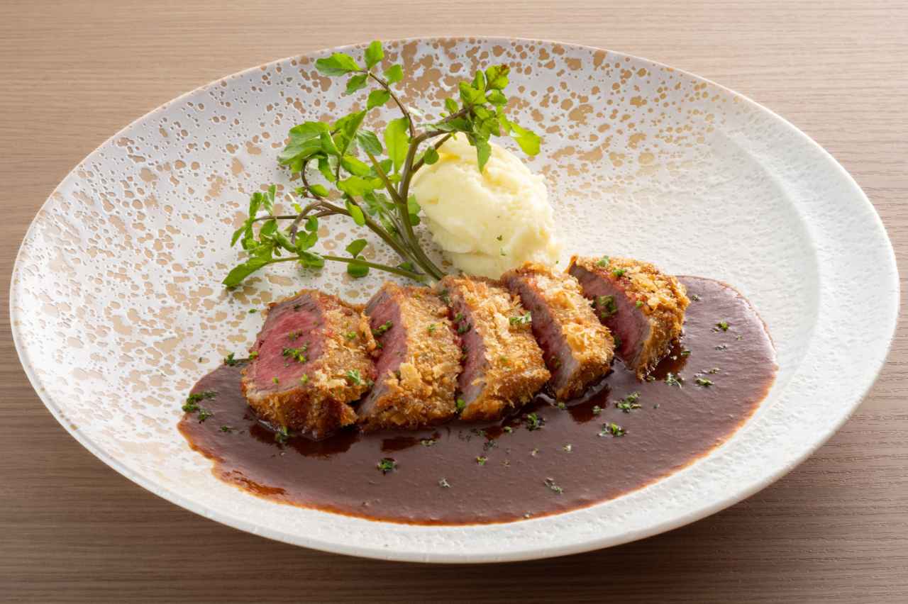 画像: 「彩美牛のヘレビーフカツレツ」3,600円(100g)