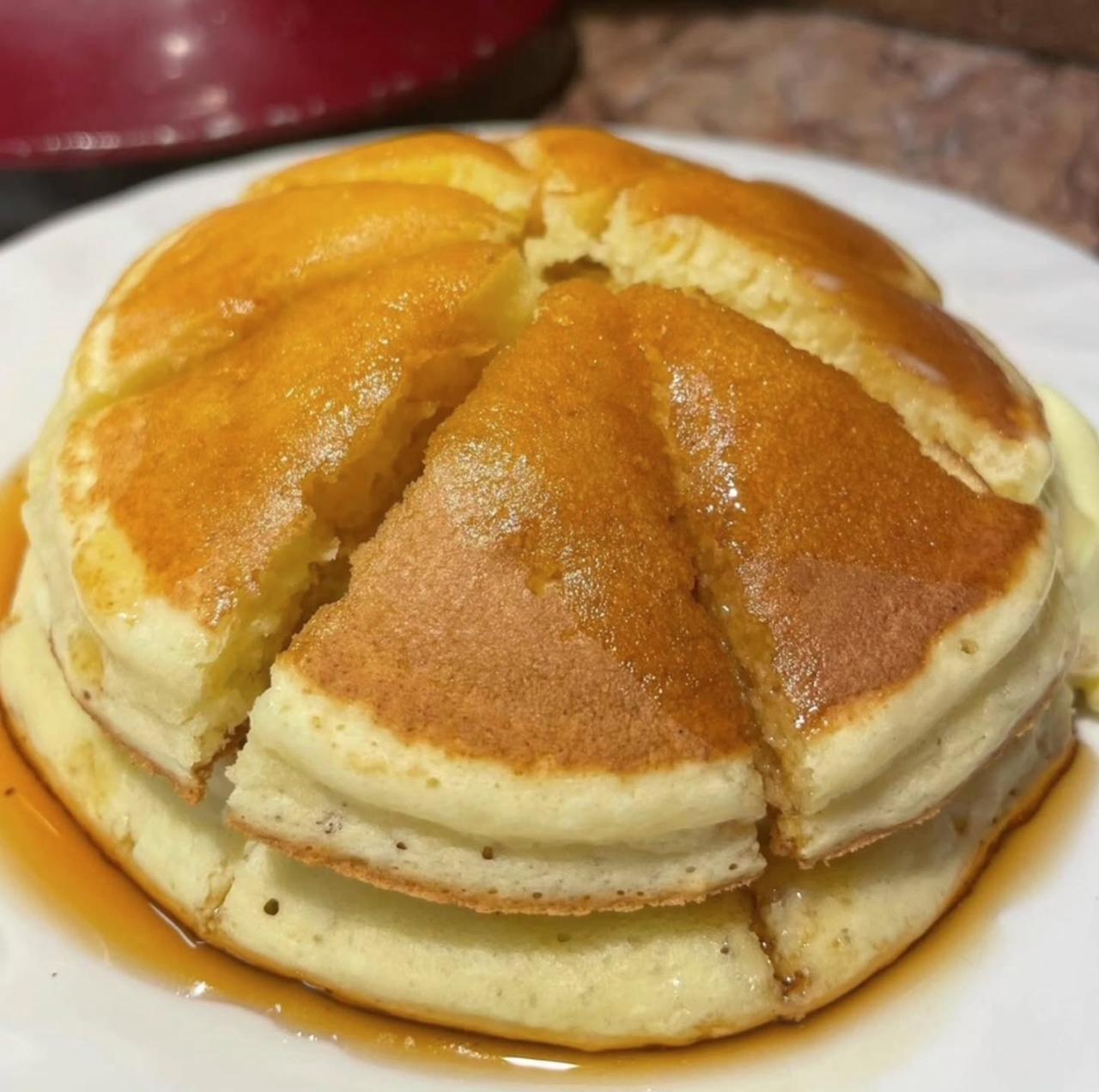 画像2: 喫茶サンシャイン｜昭和から令和に受け継がれた地下街の名物ホットケーキ