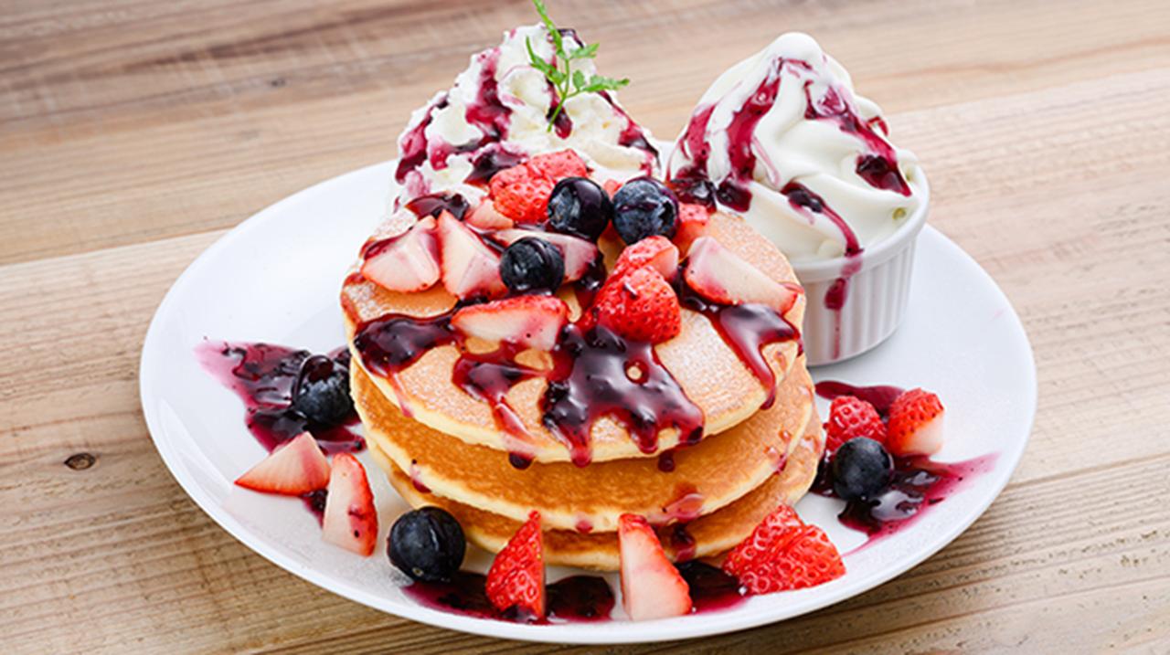 画像: ベリーベリーパンケーキ 1,639円