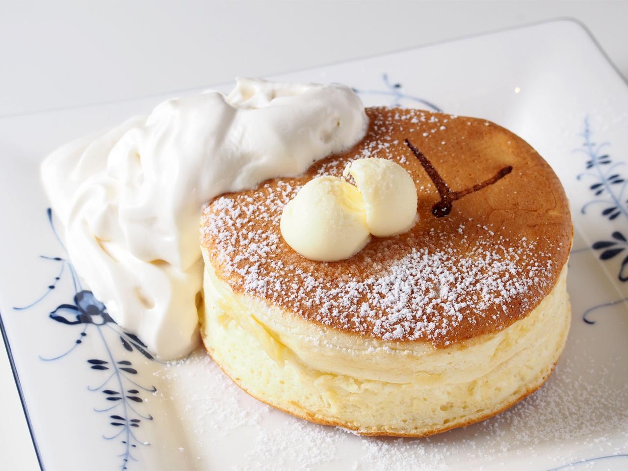 画像: とろけるクリームチーズのフォンダンパンケーキ 1,660円