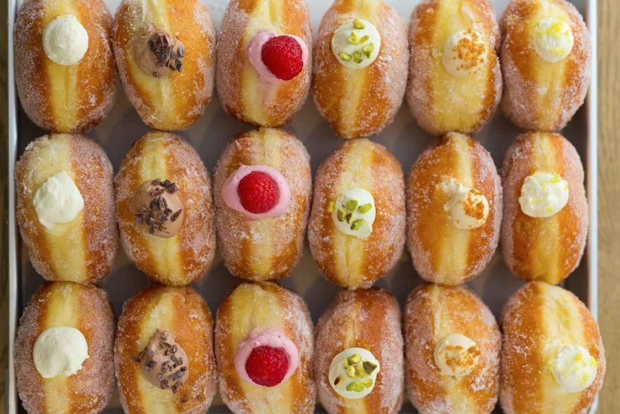 画像1: 大阪発の生ドーナツ“ボンボローニ”の人気店「PIECE OF BAKE 梅田 阪急三番街店」