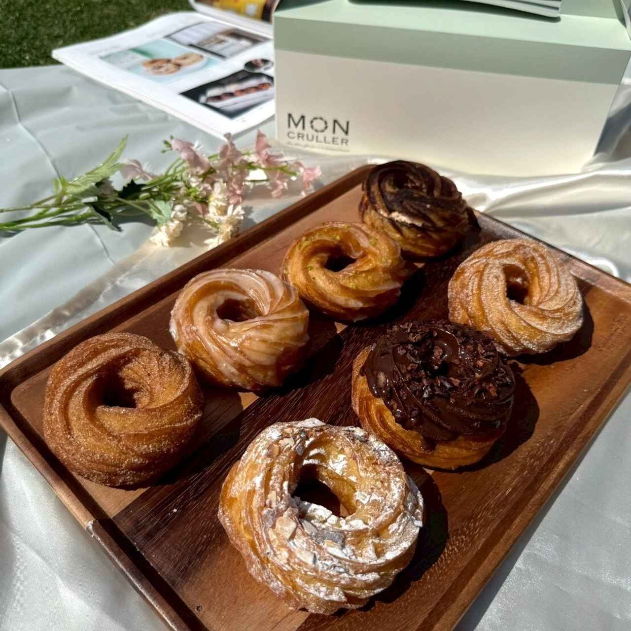 画像1: ドーナツの新世界を知れる関西発のフレンチクルーラー専門店「MON CRULLER」