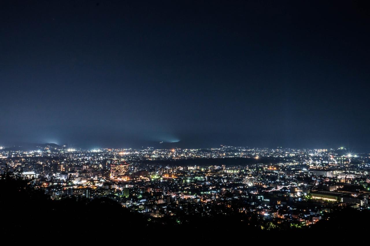 画像3: 【東山】東山山頂公園｜夜景ドライブに。京都タワーをはじめとする街の光を一望