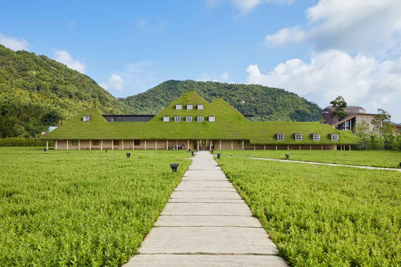 画像: ©Nacása & Partners メインショップ外観