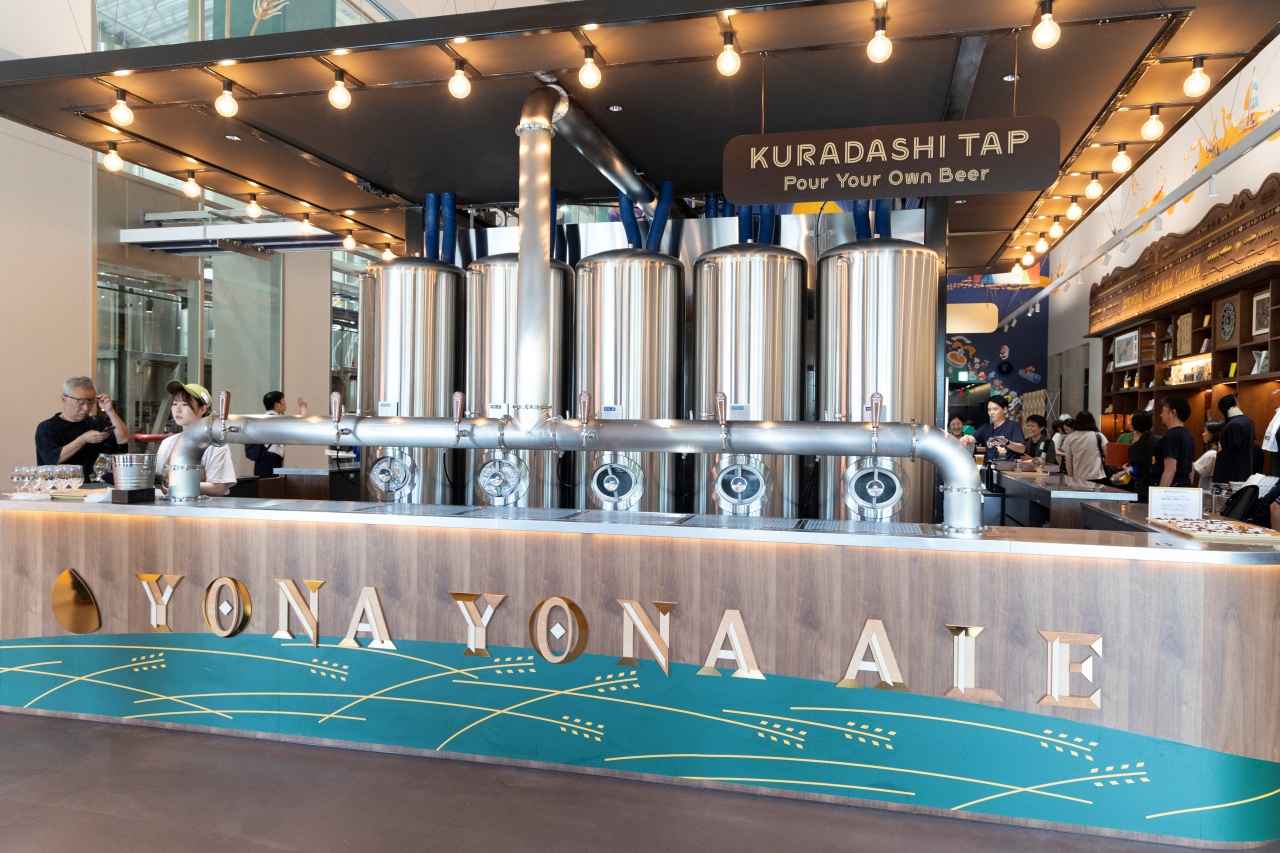 画像1: 醸造所直送の一杯を自分で注ぐ「KURADASHI TAP」