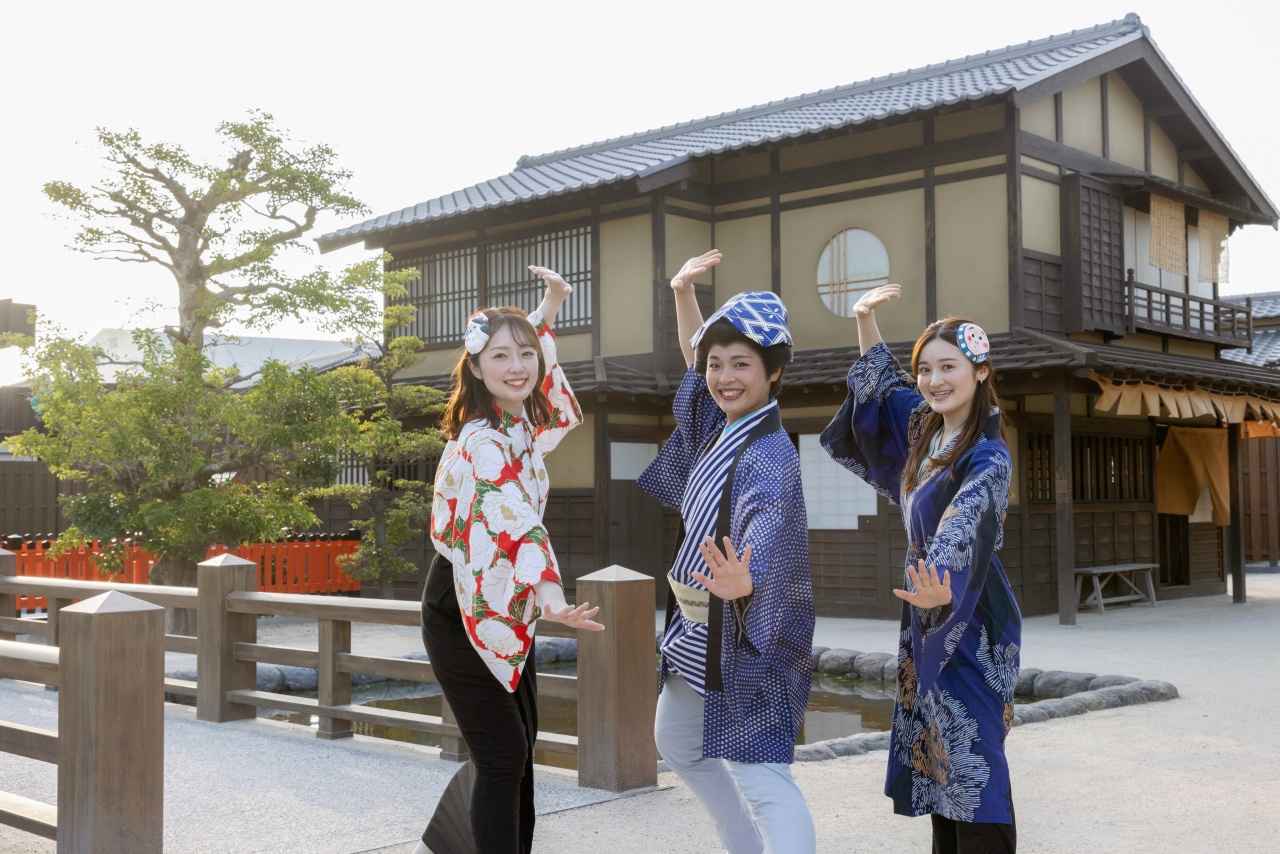 画像: 粋なポーズで、一緒に記念撮影してもらいました!