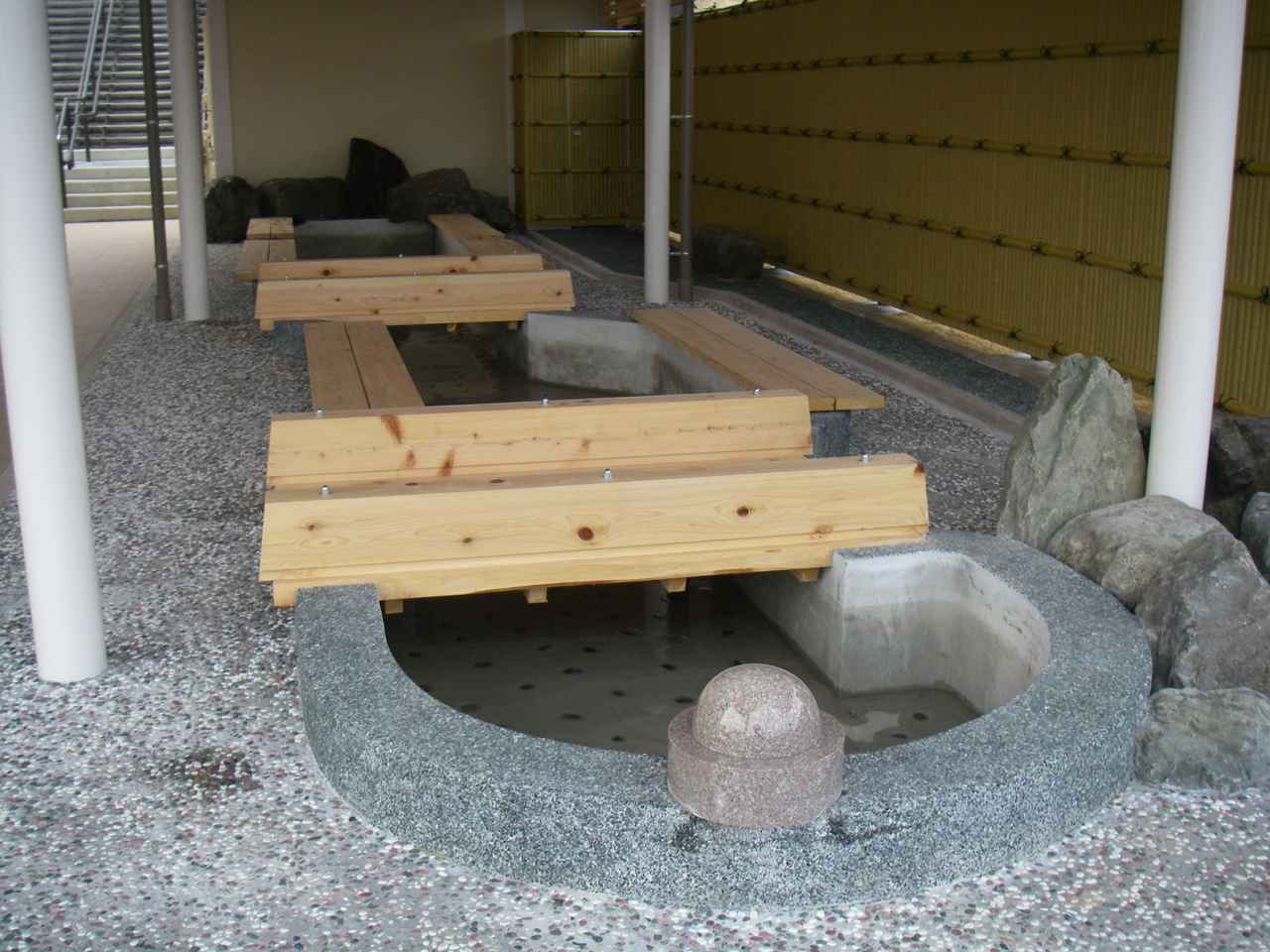 画像: おごと温泉観光公園 足湯