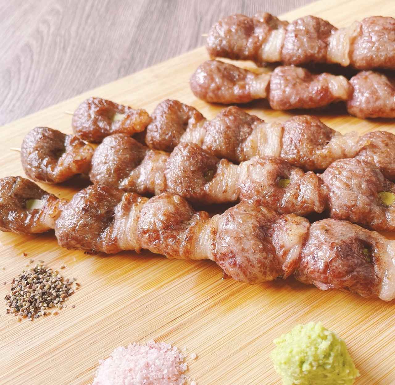 画像2: ひよっ子屋｜炭火で焼く「たじま牛串」と「荒湯生キャラメルのクレープ」