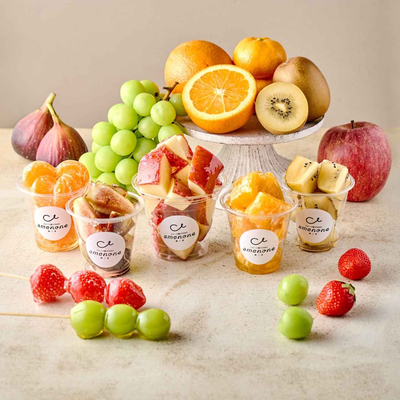 画像: フルーツ飴STAND amenone 飴ノ音 京都店｜旬を堪能できる「フルーツ飴」