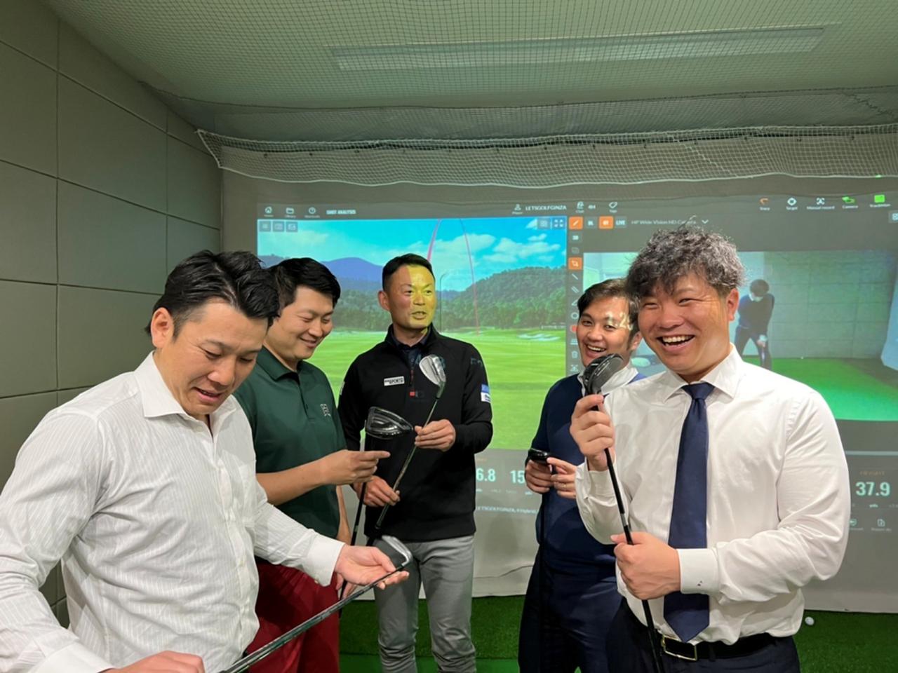 画像: 練習中にお邪魔したのは株式会社ハウスクルのみなさん。写真左から小田一徹さん、渡邉玄器さん、小暮プロ、小川太一さん、鈴木成三郎さん