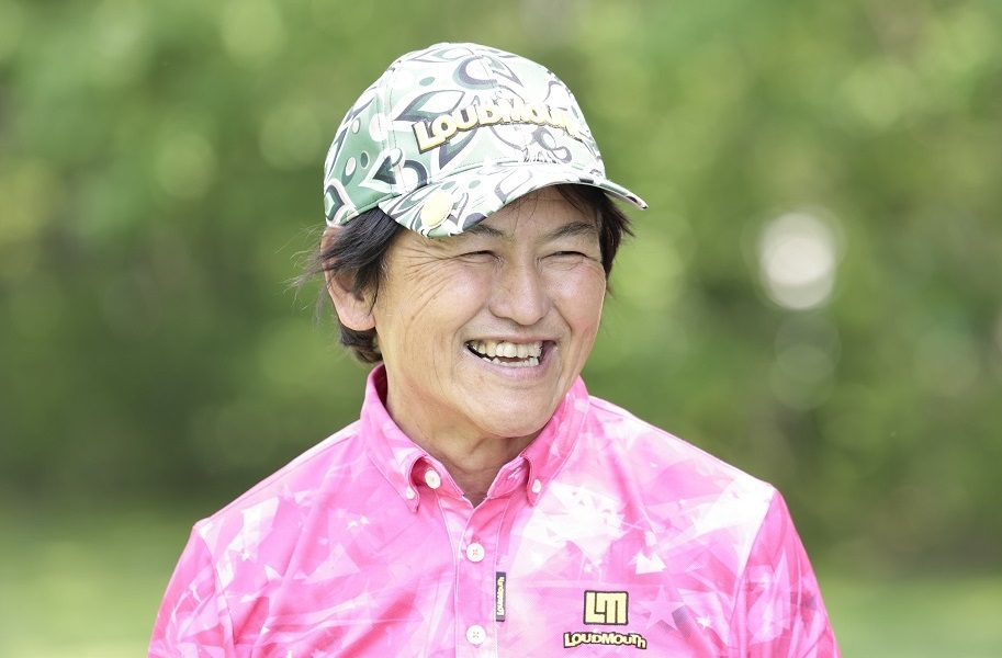 画像2: 「CONQUEST」ってどうですか?
「Majesty Golf Presents 北海道ゴルフツアー」の
参加者に試打してもらった