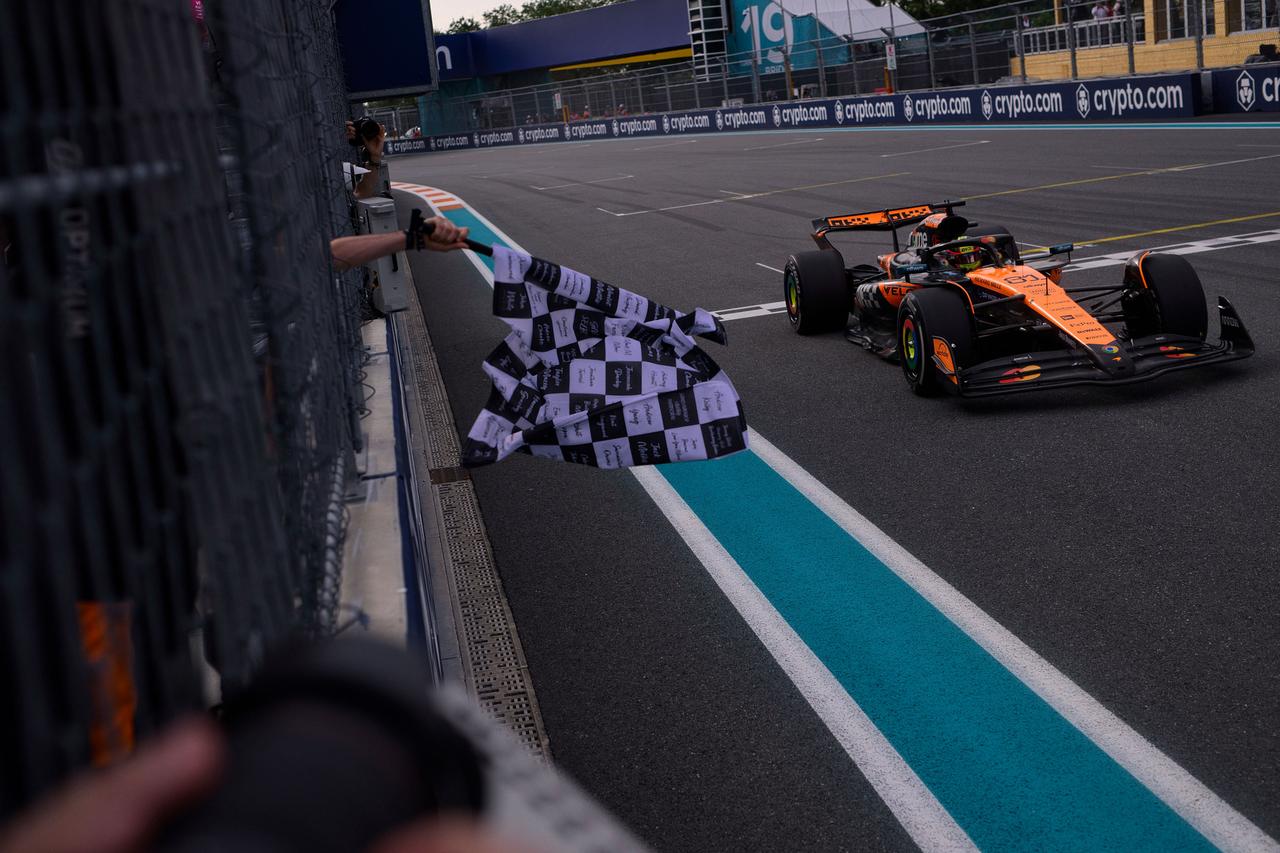 画像: 安定の速さを見せるマクラーレンのオスカー・ピアストリ/FORMULA 1 CRYPTO.COM MIAMI GRAND PRIX 2025