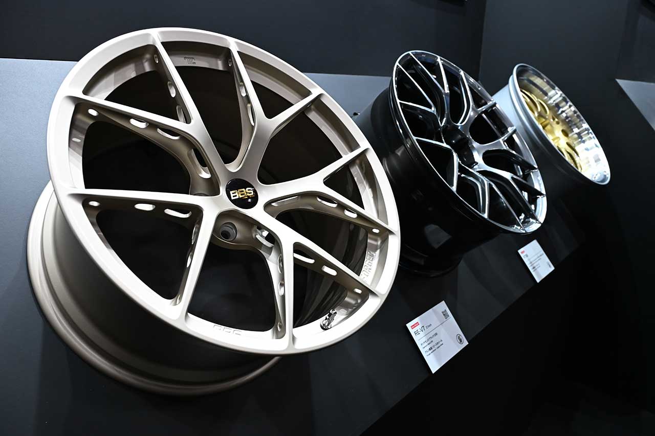 画像: 異なる個性を持つホイールたち。ひとつの空間で網羅できるのはイベント会場ならでは