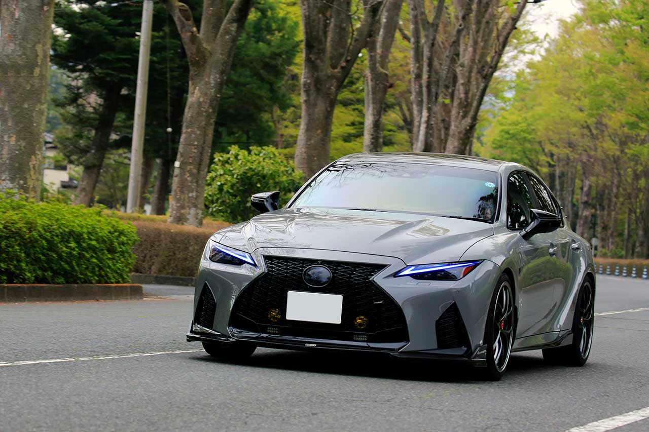 画像: 河野さんがクルマ選びで重視するのは、今も変わらず“速さ”だ