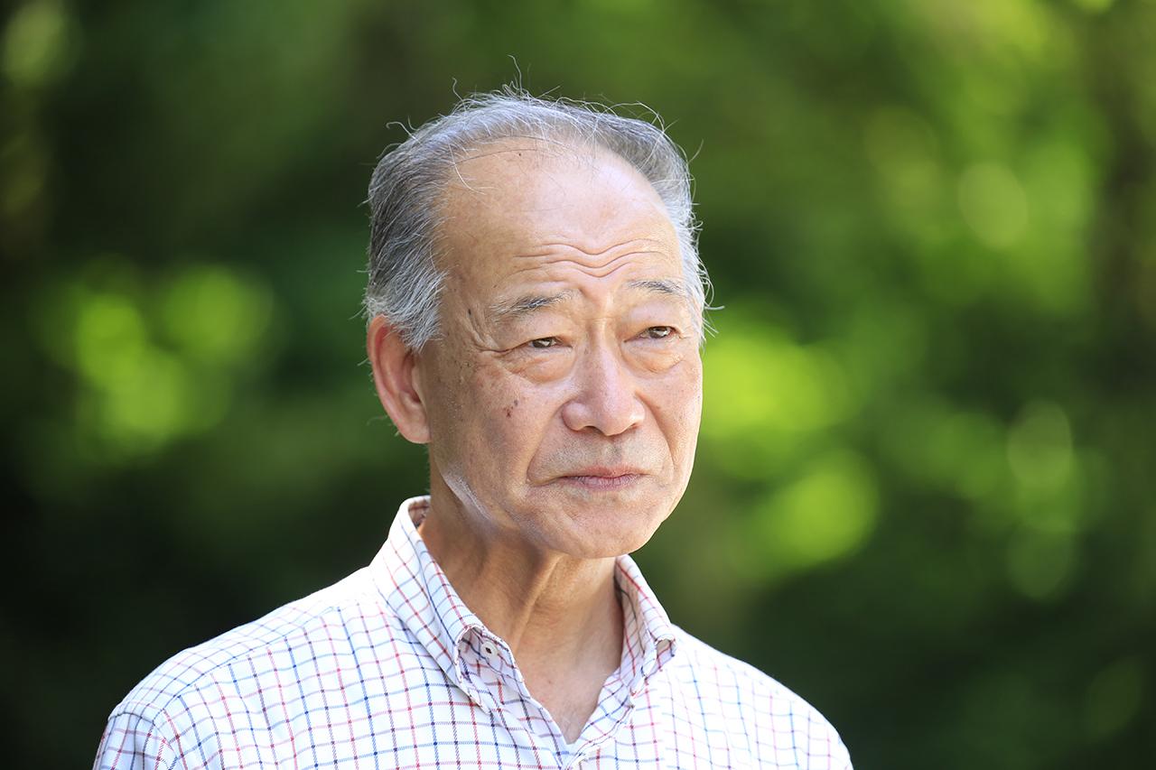 画像: 若いころの愛車を懐かしむ植田さん
