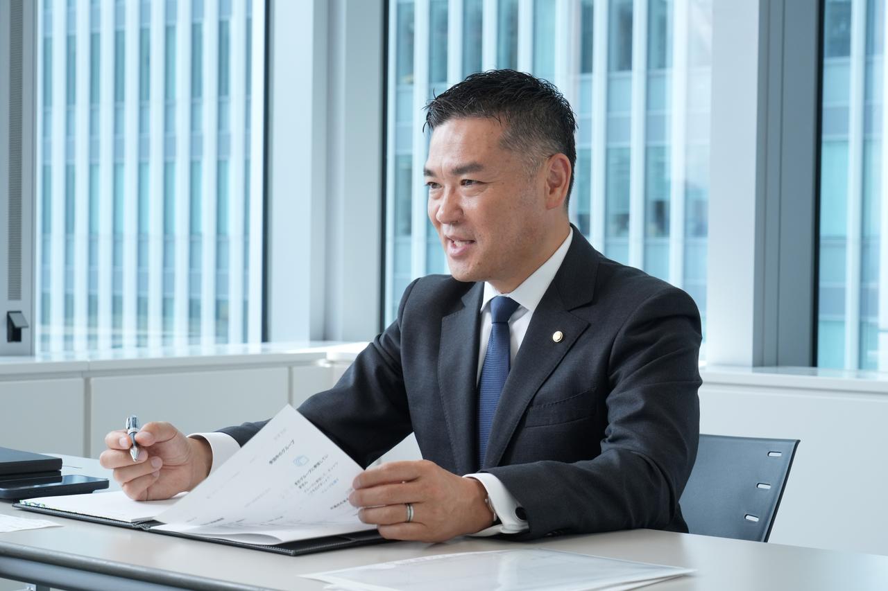 画像1: 銀行員時代の迷いを経て見つけた新たな道。 「会社ではなく、お客さまに尽くしてほしい」という言葉に胸を打たれた