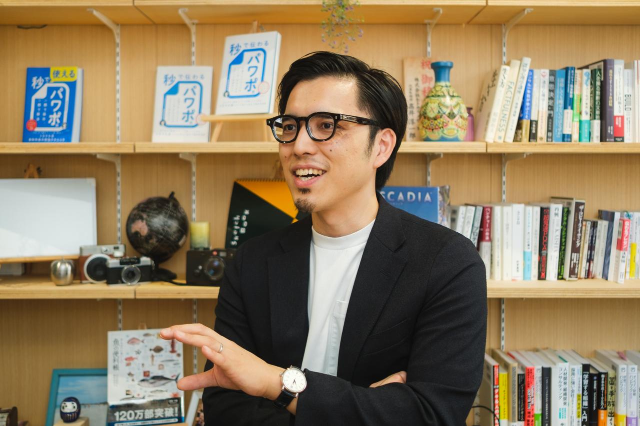 画像1: 昔からずっと、ウケたかった。“パワポ芸人”が僕の原点