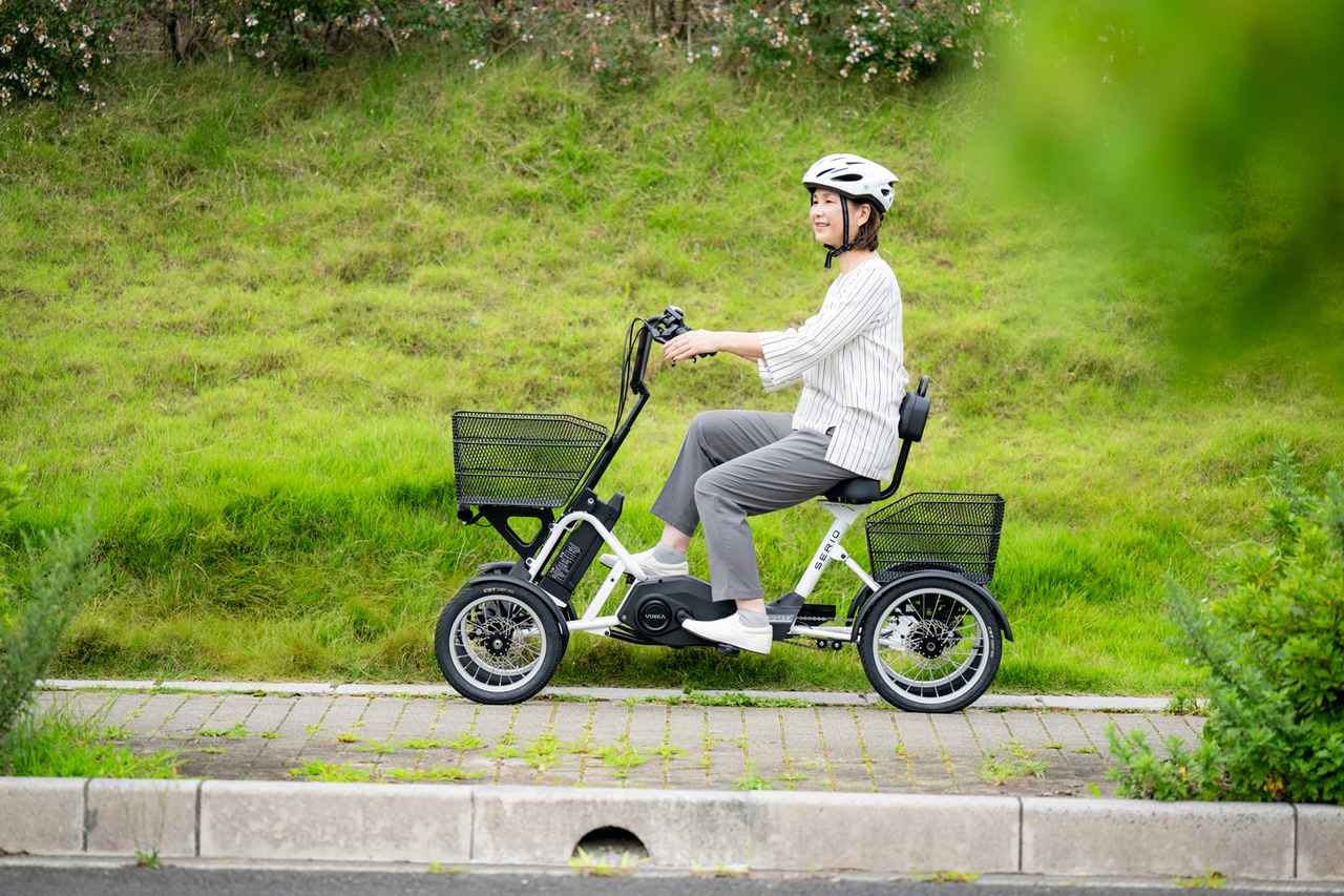画像: 背もたれ付き電動アシスト付4輪自転車が登場、安心／安全／楽チンな新たなモビリティ - スマートモビリティJP