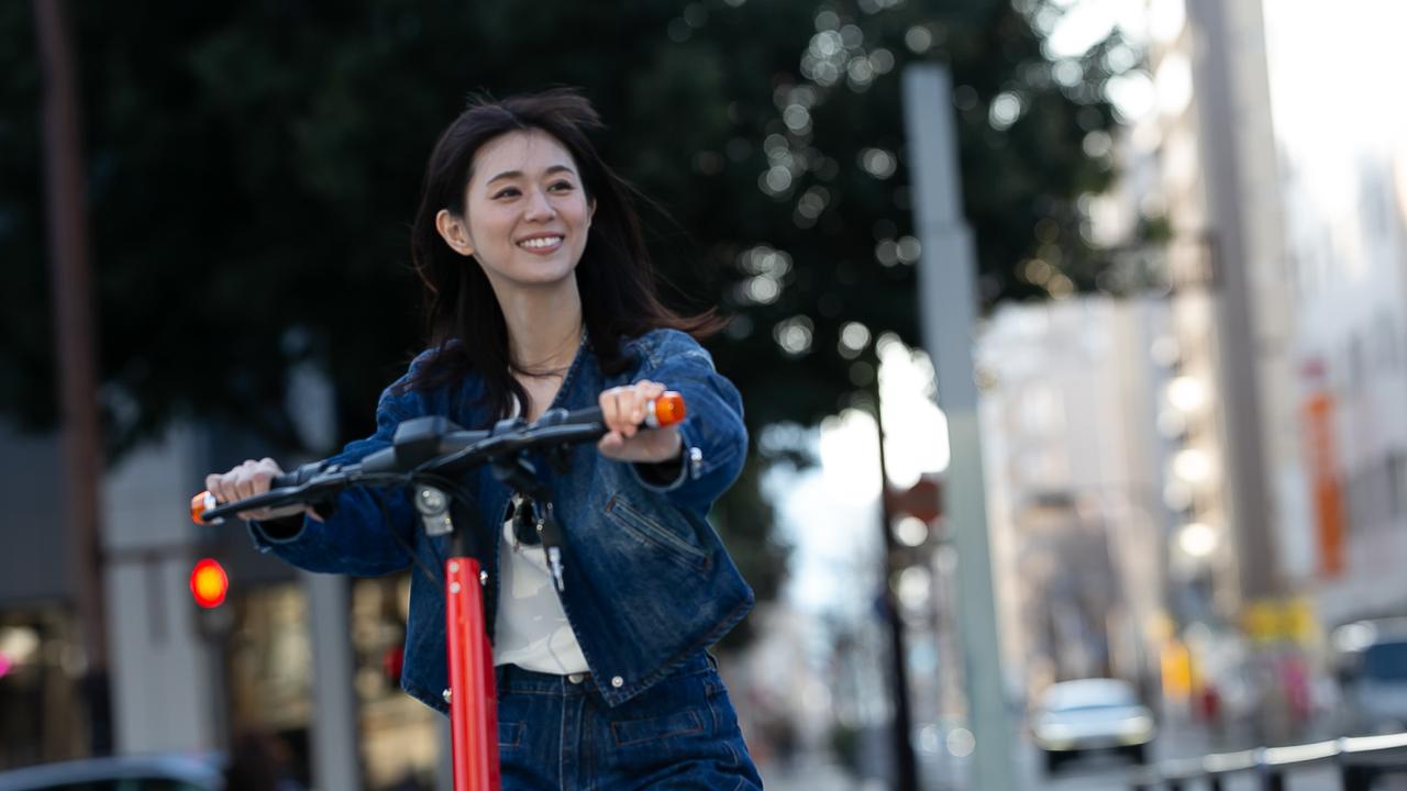 画像 : 8番目の画像 - COSWHEEL MIRAI T Lite（2025年モデル）をもっと見る - スマートモビリティJP