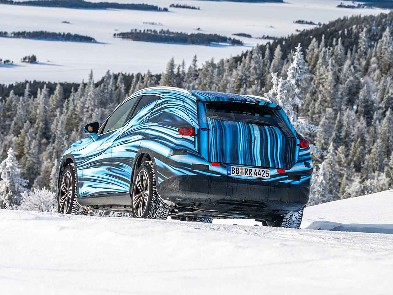 画像 : 2番目の画像 - メルセデス・ベンツ新ラインナップ「GLC」 - スマートモビリティJP