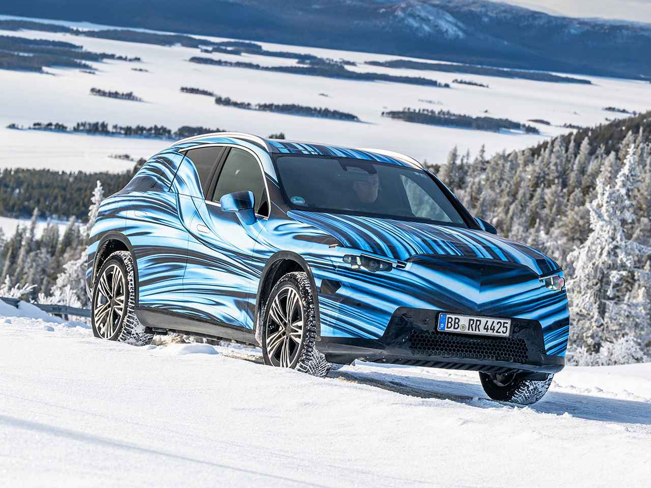 画像 : 9番目の画像 - メルセデス・ベンツ新ラインナップ「GLC」 - スマートモビリティJP