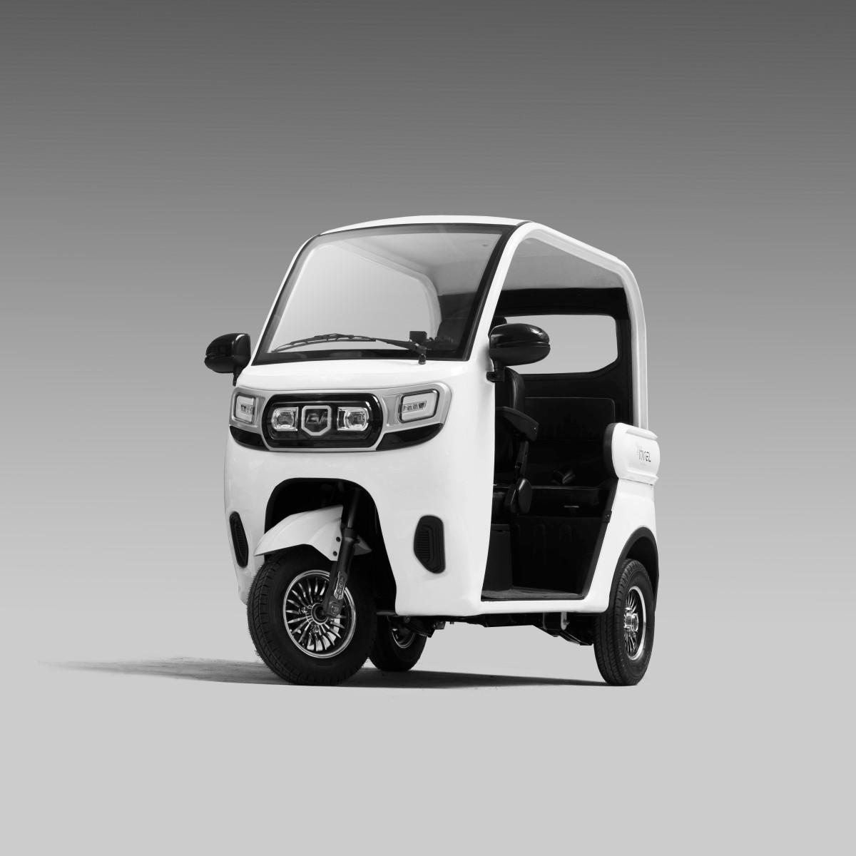 画像 : 7番目の画像 - ビベル・トライク - スマートモビリティJP