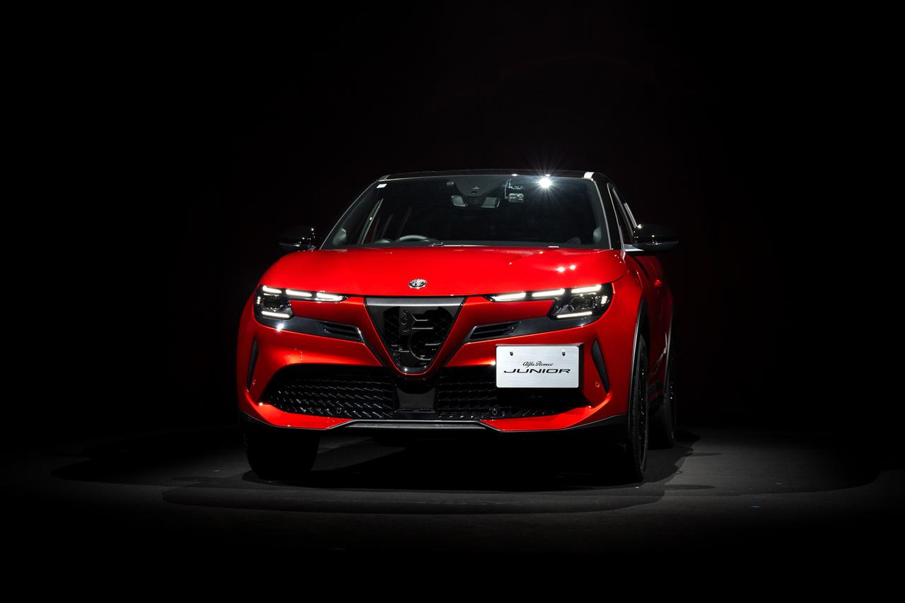 画像 : 3番目の画像 - アルファロメオ ジュニア - スマートモビリティJP