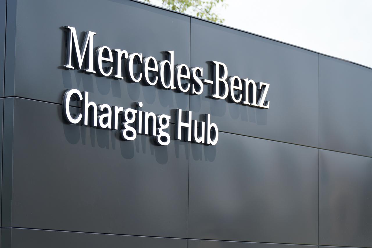 画像 : 2番目の画像 - Mercedes-Benz Charging Hub 千葉公園 - スマートモビリティJP