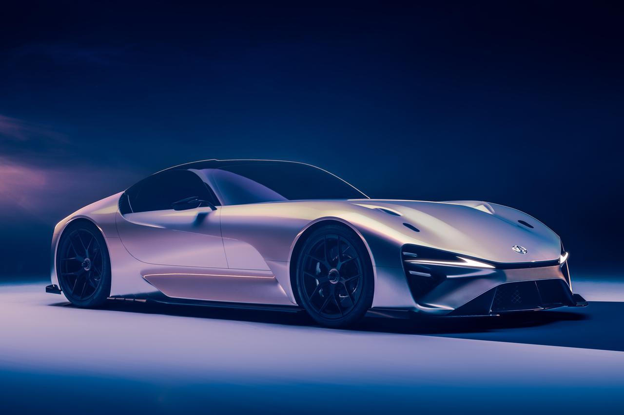 画像: こちらは通称「レクサスLFR」と呼ばれるフル電動スーパーカーのコンセプトモデル(2021年12月初公開後、2022年のFOSでも展示)。