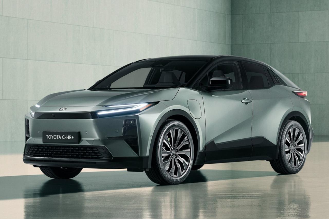 画像: 2025年3月に発表された欧州仕様の「トヨタC-HR+」。